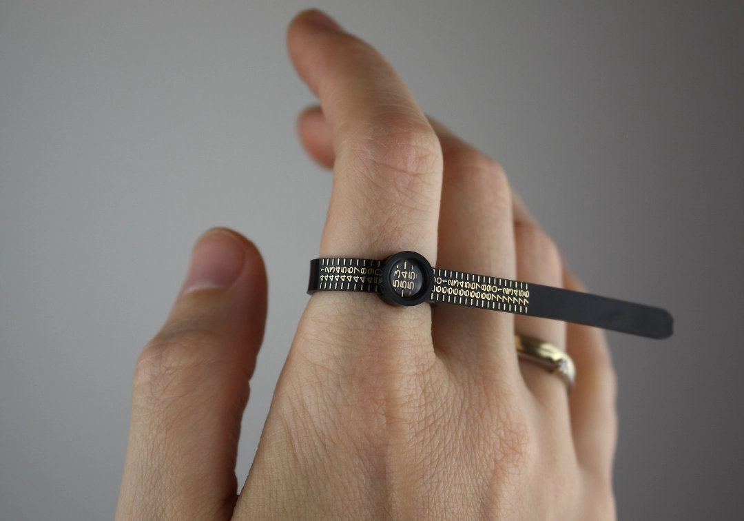 pierścień z akwamarynem