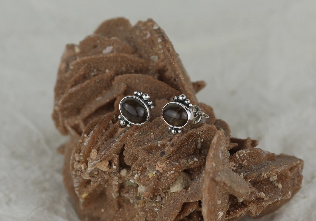 Kolczyki ze skamieniałym drewnem - obrazek 3