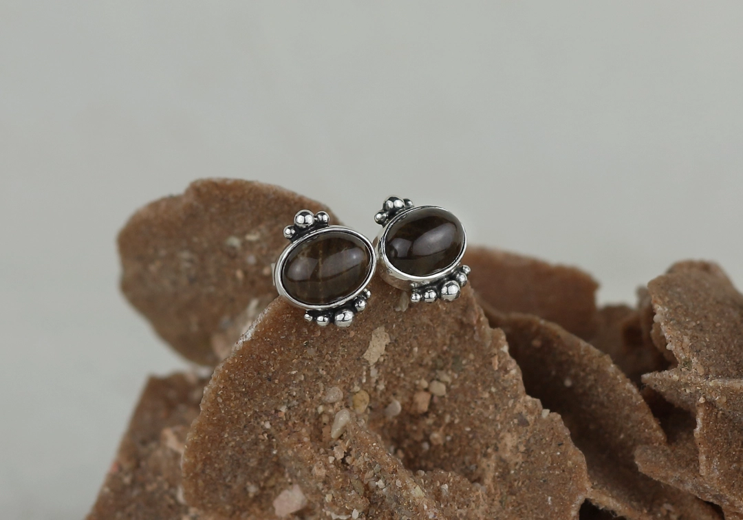 Kolczyki ze skamieniałym drewnem - obrazek 2